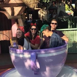 Meet your Posher, Drew